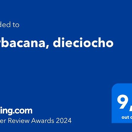 Barbacana, Dieciocho Baeza Luaran gambar
